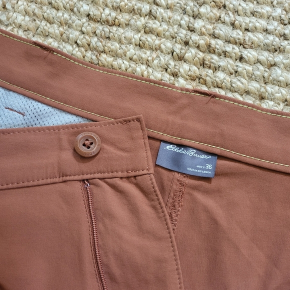 Eddie Bauer Performance Hybrid Men's Shorts 36" x 10" Inseam - Picture 2 of 8